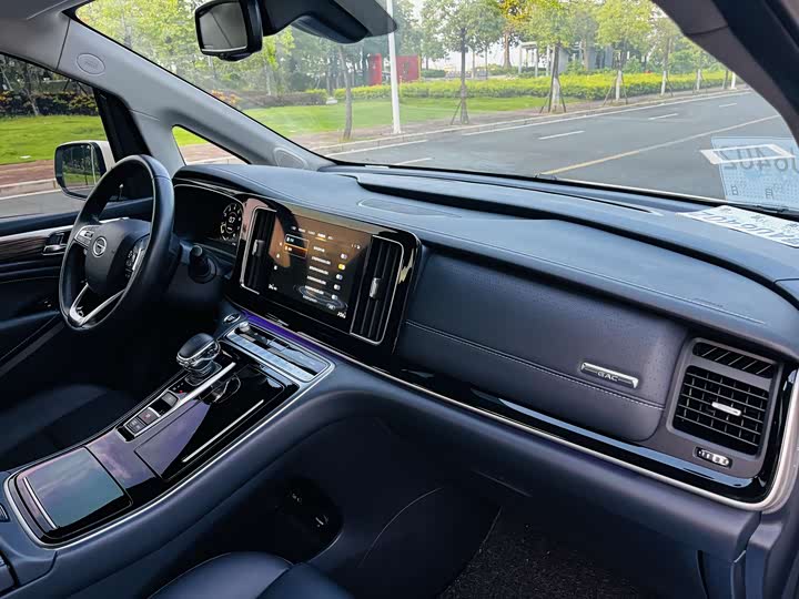 Фото 5 - GAC Trumpchi M8