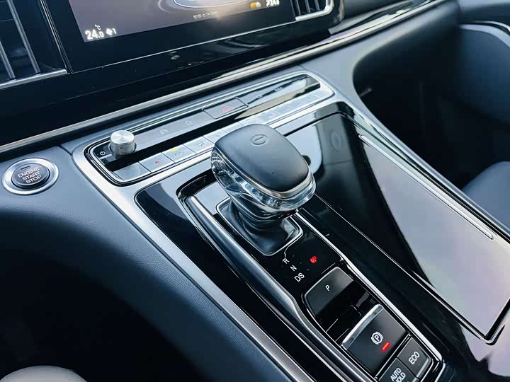 Фото 6 - GAC Trumpchi M8