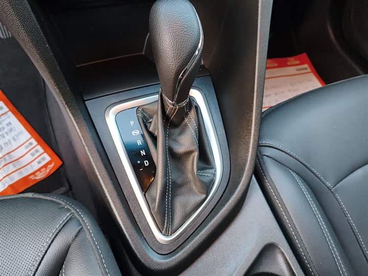 Фото 14 - Buick Excelle GT