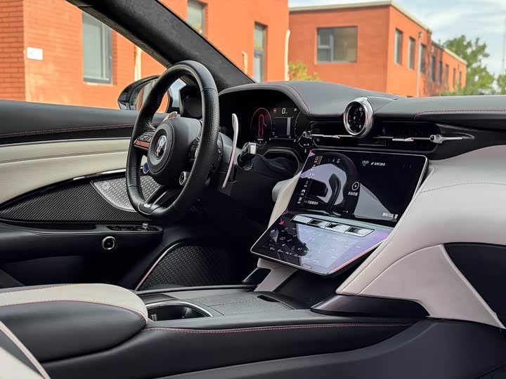 Фото 11 - Maserati GranTurismo