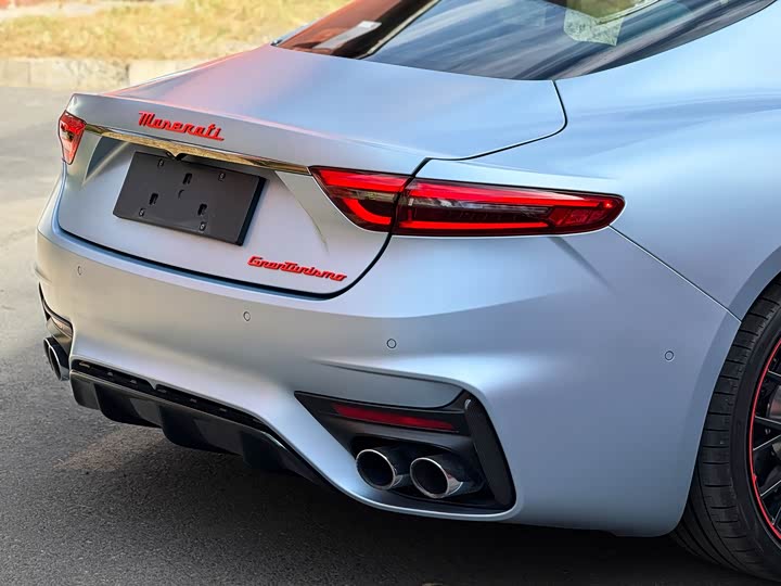 Фото 18 - Maserati GranTurismo