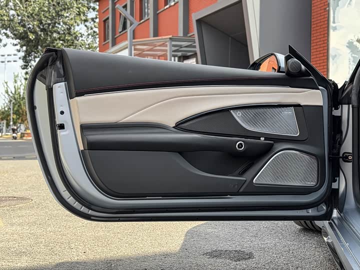 Фото 7 - Maserati GranTurismo