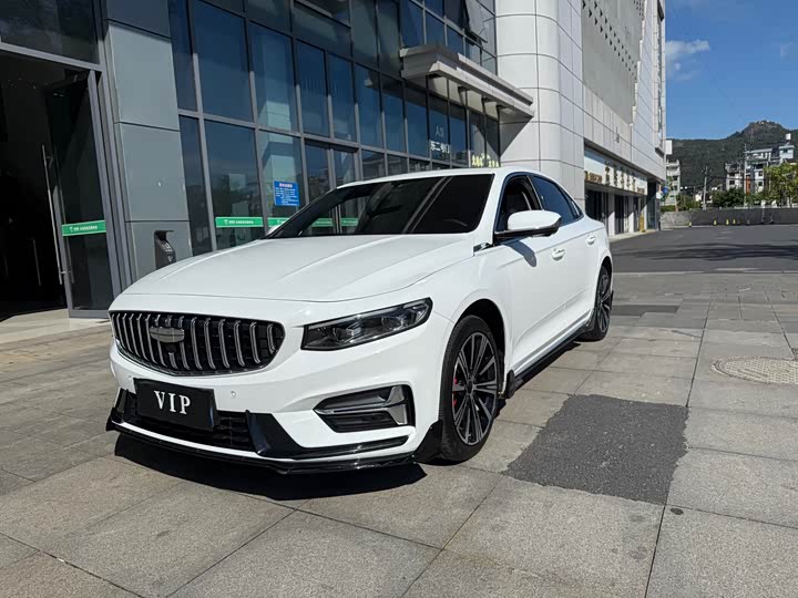 Фото 1 - Geely Preface