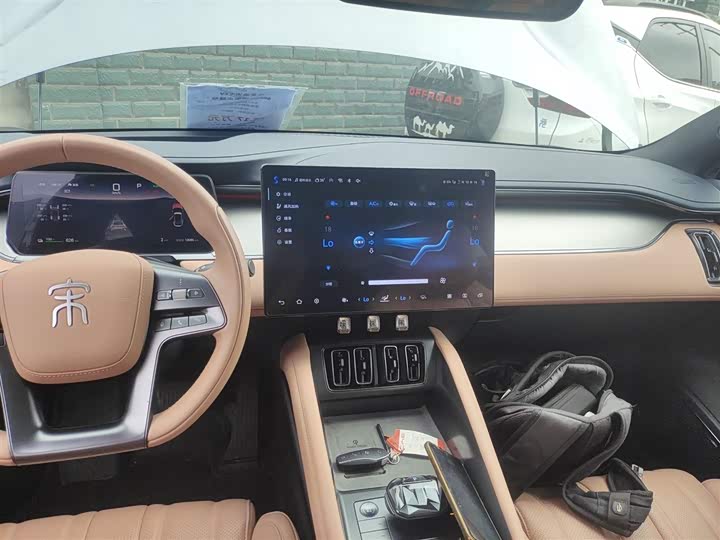 Фото 13 - BYD Song L