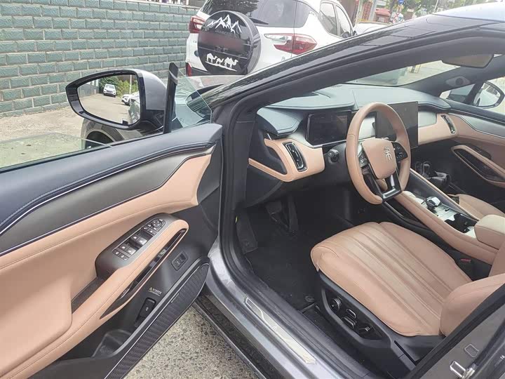 Фото 16 - BYD Song L