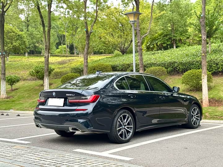 Фото 11 - BMW 3 Series