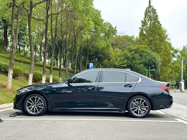 Фото 15 - BMW 3 Series