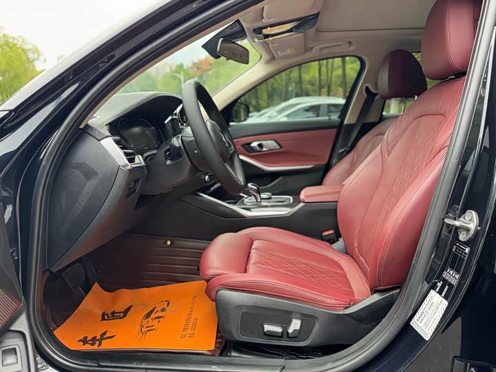 Фото 4 - BMW 3 Series