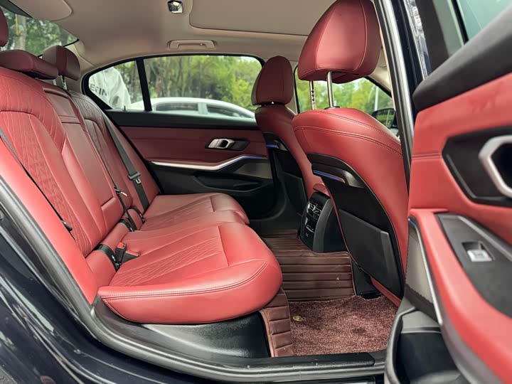 Фото 8 - BMW 3 Series