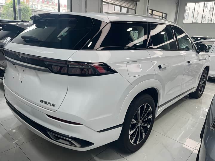 Фото 14 - Chery Tiggo 9