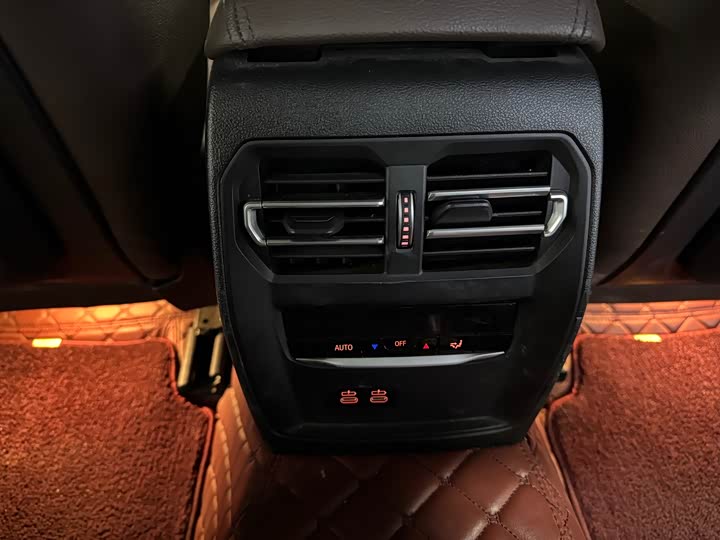 Фото 11 - BMW 3 Series