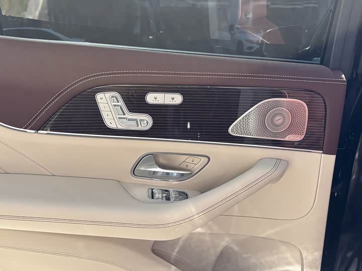 Фото 14 - Mercedes-Benz Maybach GLS