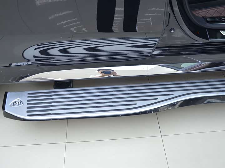 Фото 15 - Mercedes-Benz GLS-Class