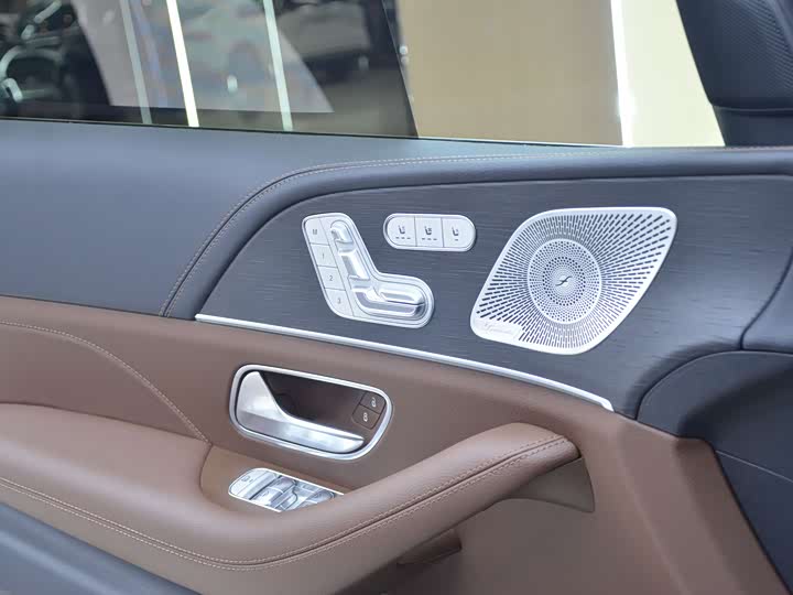 Фото 7 - Mercedes-Benz GLS-Class