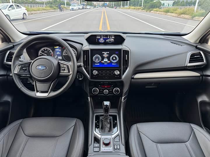 Фото 22 - Subaru Forester