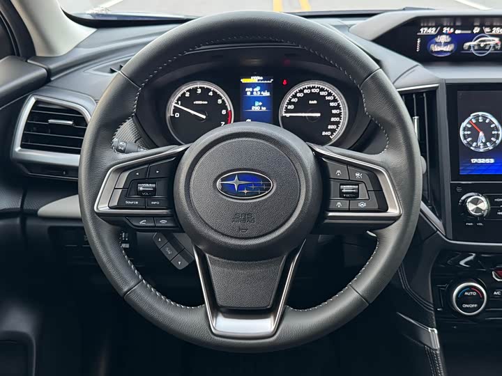 Фото 23 - Subaru Forester