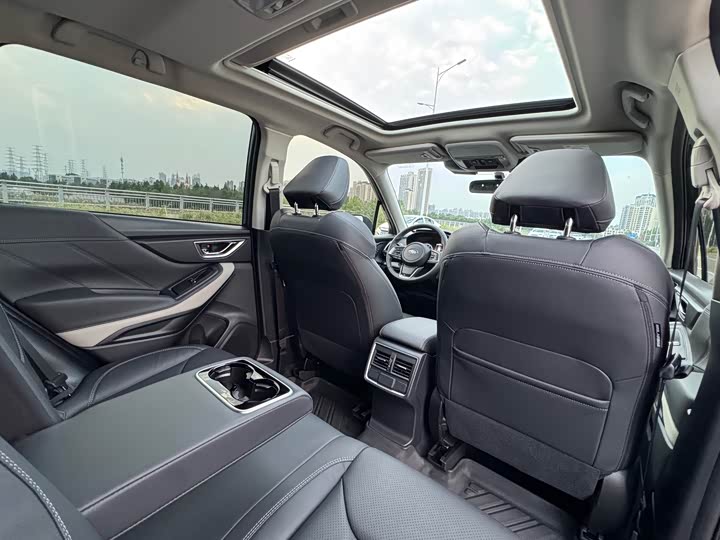 Фото 26 - Subaru Forester