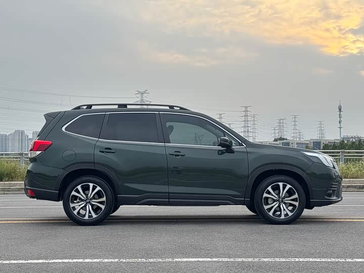 Фото 4 - Subaru Forester