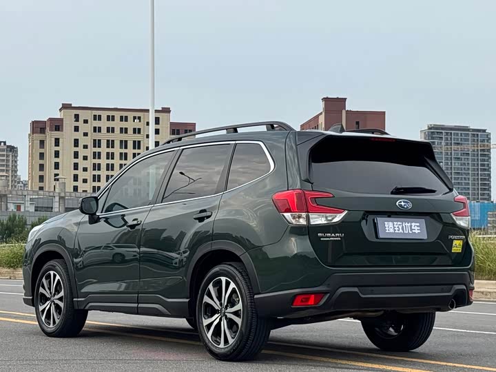 Фото 8 - Subaru Forester