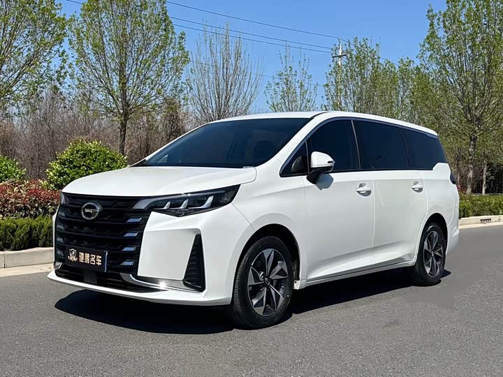 Фото 1 - GAC Trumpchi M6