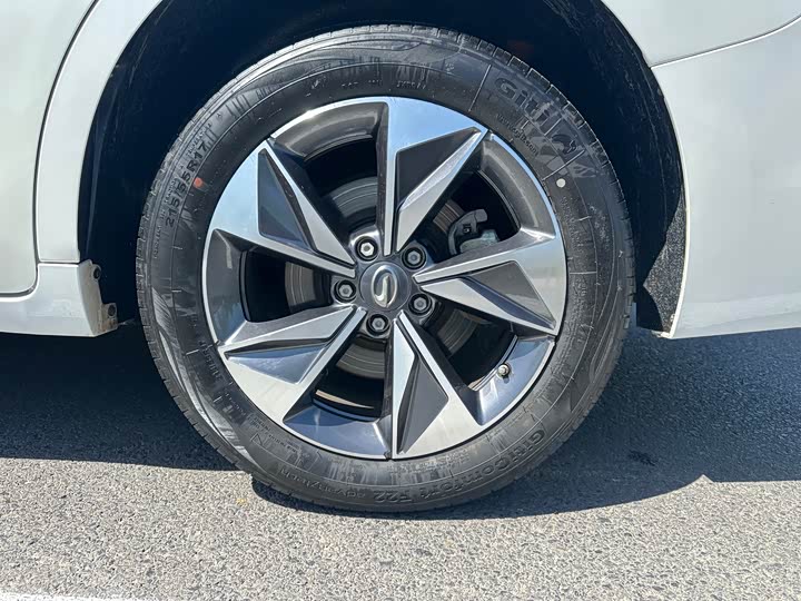 Фото 26 - GAC Trumpchi M6