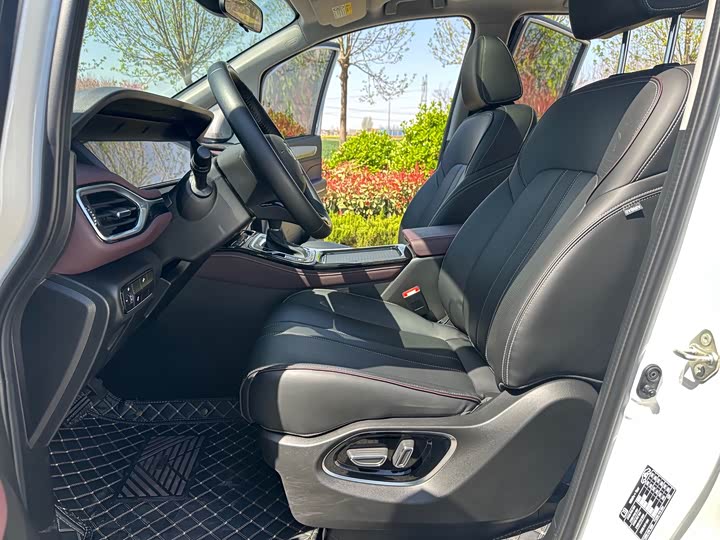 Фото 8 - GAC Trumpchi M6