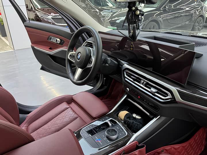 Фото 11 - BMW 3 Series