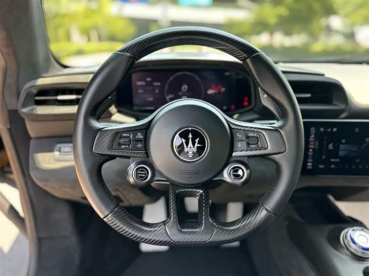 Фото 8 - Maserati MC20