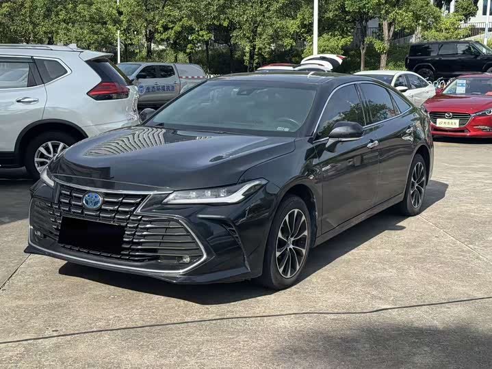 Фото 1 - Toyota Avalon