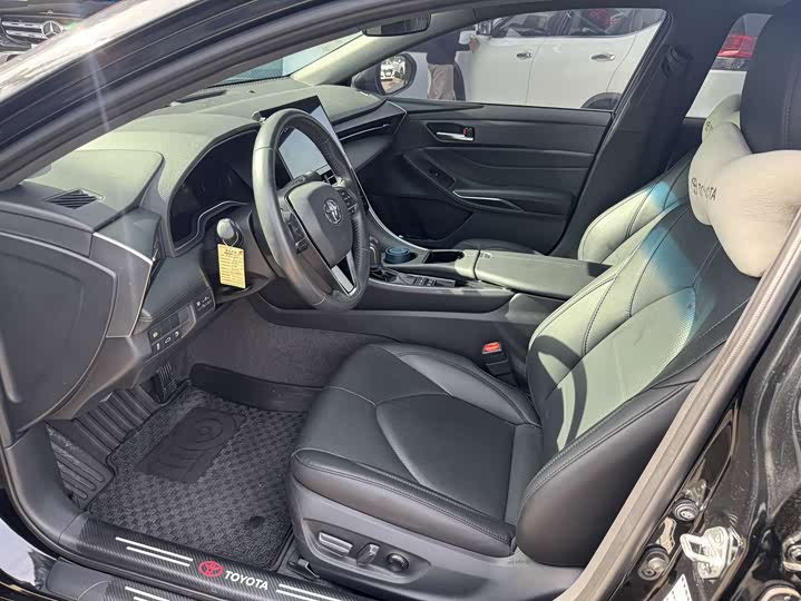 Фото 2 - Toyota Avalon