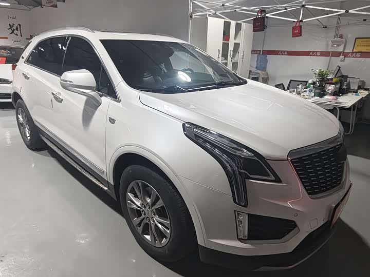 Фото 13 - Cadillac XT5