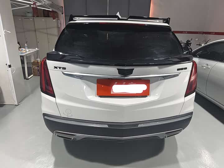 Фото 3 - Cadillac XT5