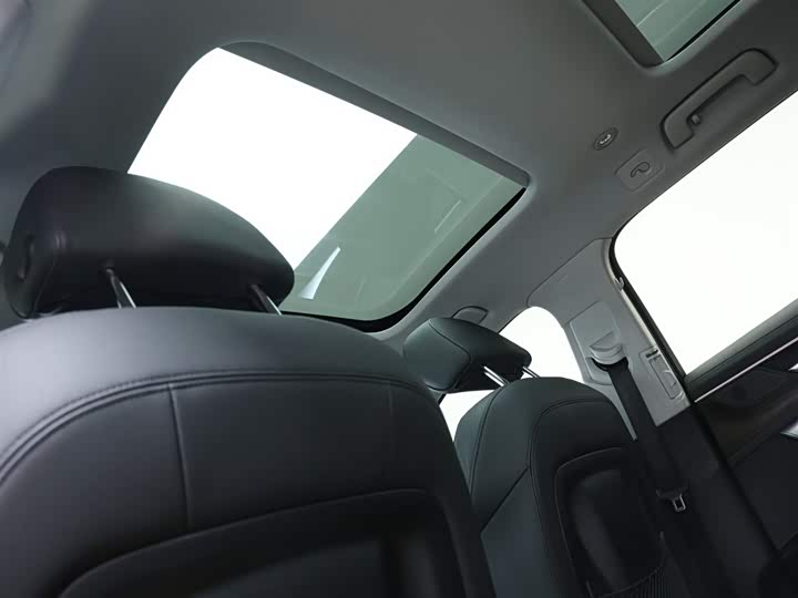 Фото 12 - Audi A6