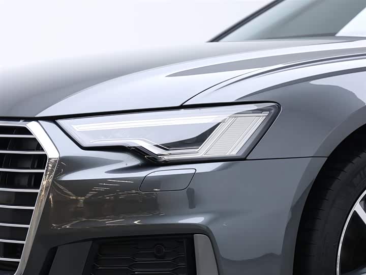 Фото 16 - Audi A6