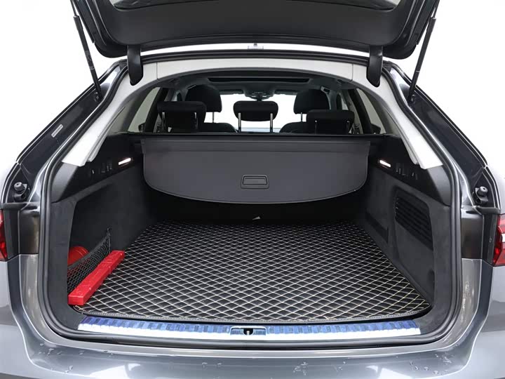 Фото 6 - Audi A6