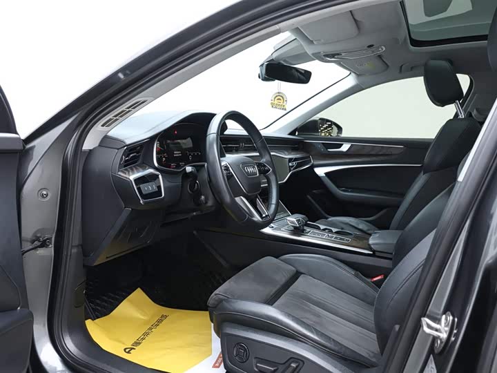 Фото 8 - Audi A6