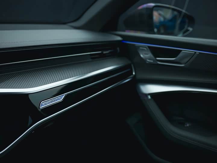 Фото 18 - Audi RS 6