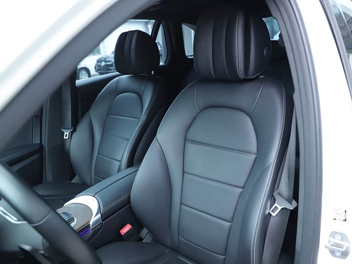 Фото 11 - Mercedes-Benz GLC-Class