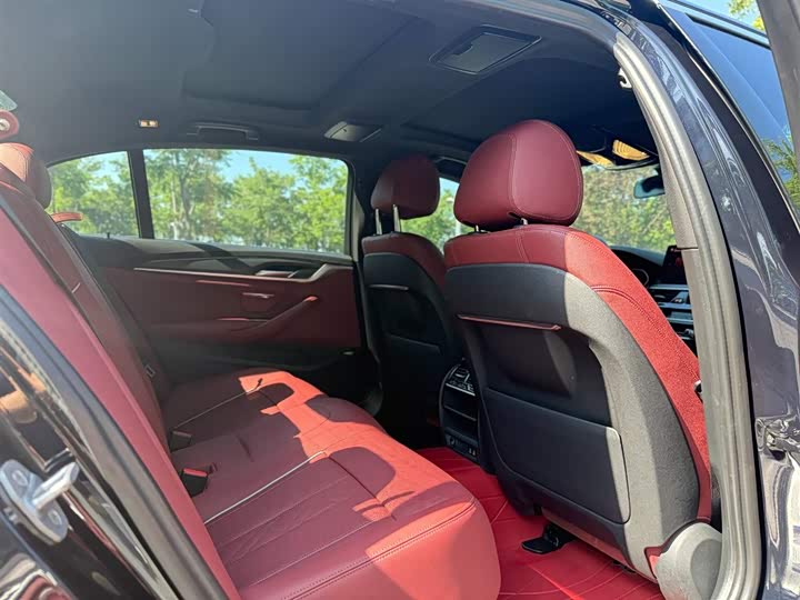 Фото 8 - BMW 5 Series