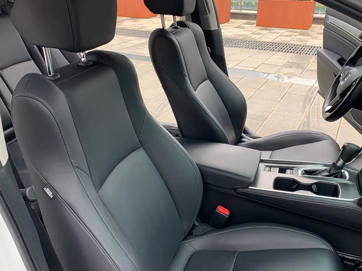 Фото 14 - Honda Accord