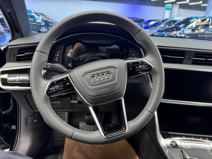 Фото 6 - Audi A6L