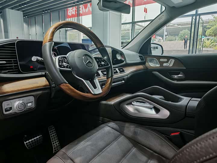 Фото 11 - Mercedes-Benz GLS-Class