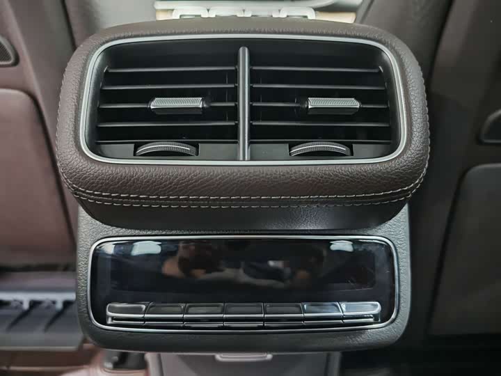 Фото 15 - Mercedes-Benz GLS-Class