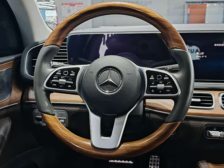 Фото 18 - Mercedes-Benz GLS-Class