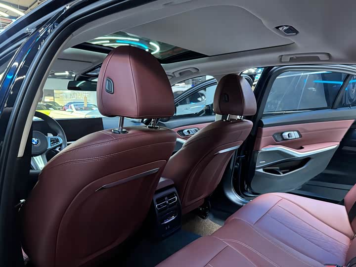 Фото 13 - BMW 3 Series