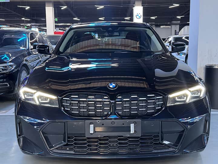 Фото 2 - BMW 3 Series