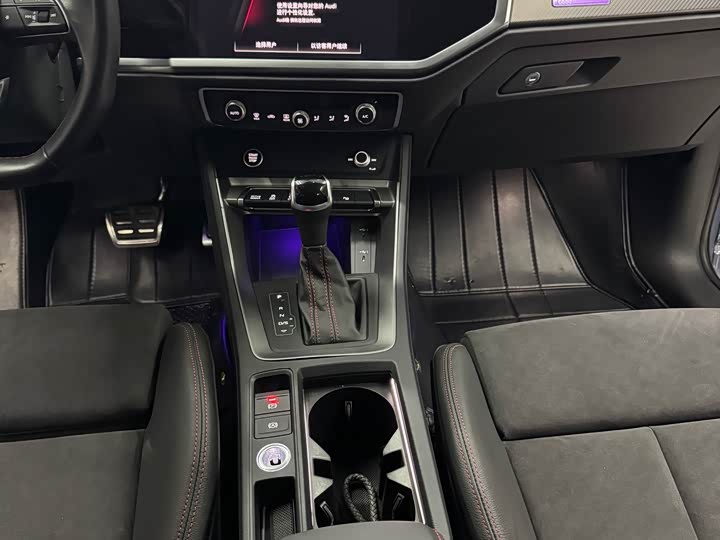 Фото 10 - Audi Q3