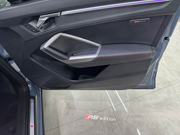 Фото 15 - Audi Q3