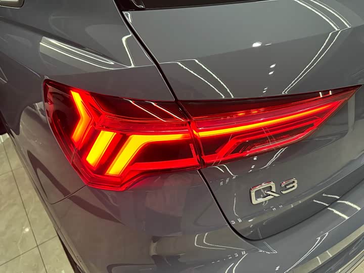 Фото 17 - Audi Q3