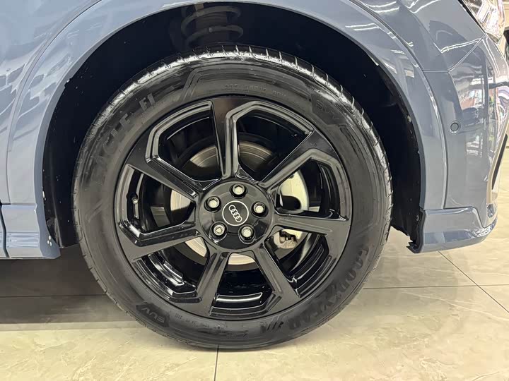 Фото 19 - Audi Q3